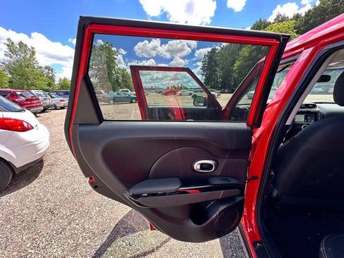 Used 2016 Kia Soul + w/ Audio Package FWD image 24