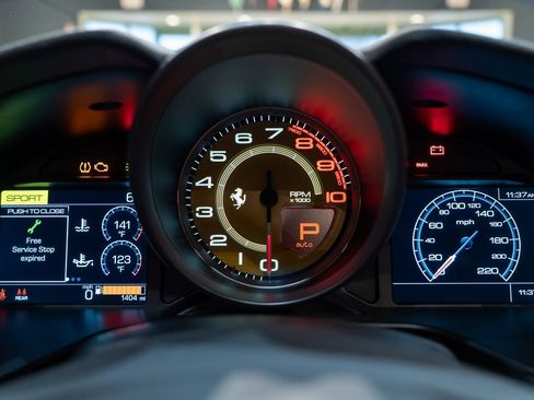 Certified 2023 Ferrari Portofino M image 25