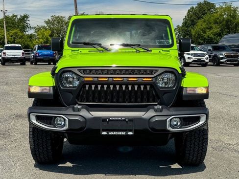 Used 2021 Jeep Gladiator Overland AWD/4WD image 8