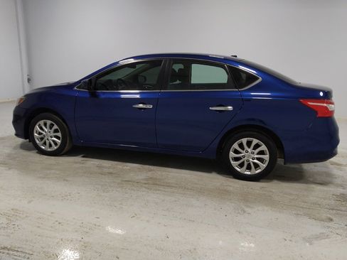 Used 2019 Nissan Sentra SV image 3