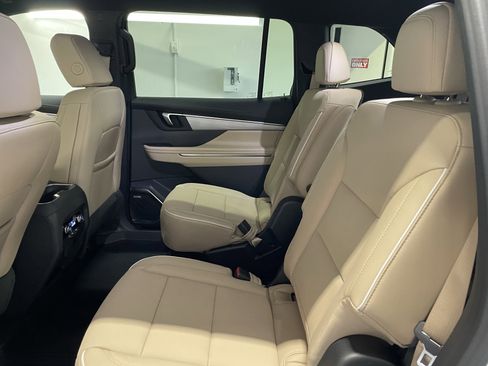 New 2026 Buick Enclave Preferred image 12