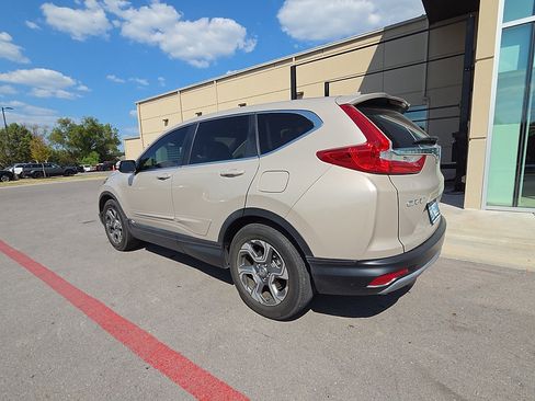 Used 2019 Honda CR-V EX image 6
