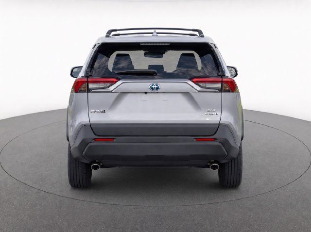 Used 2023 Toyota RAV4 XLE Premium AWD/4WD image 7