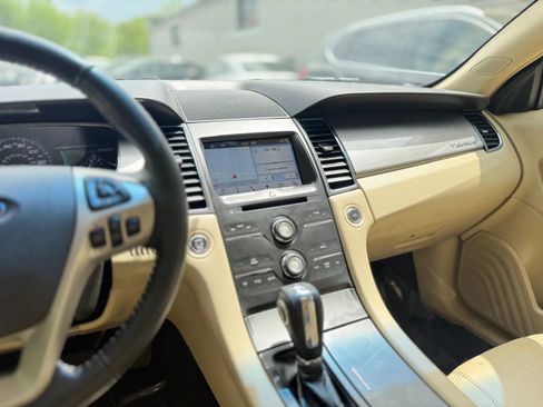 Used 2017 Ford Taurus SEL w/ Equipment Group 201A AWD/4WD image 26