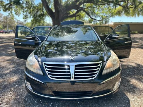 Used 2013 Hyundai Equus Signature RWD image 2