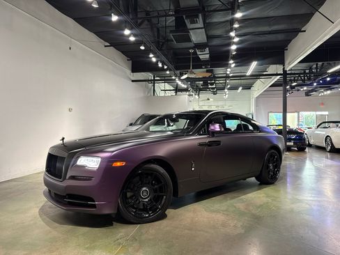 Used 2018 Rolls-Royce Wraith image 2