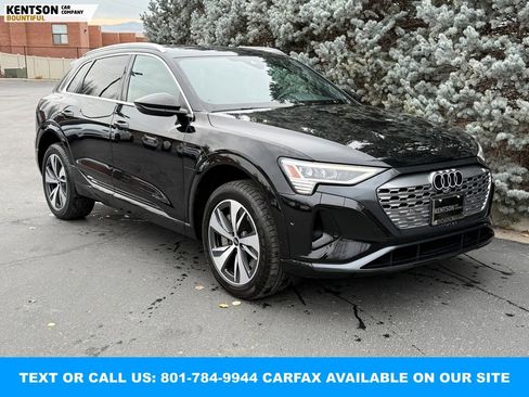 Used 2024 Audi Q8 e-tron Premium Plus image 12