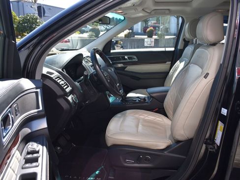 Used 2016 Ford Explorer Platinum AWD/4WD image 18