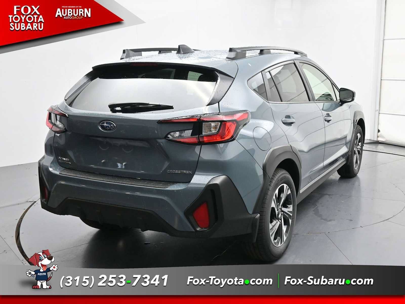 Used 2025 Subaru Crosstrek 2.5i Premium AWD/4WD image 3
