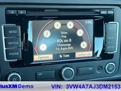 Used 2013 Volkswagen Jetta GLI image 36