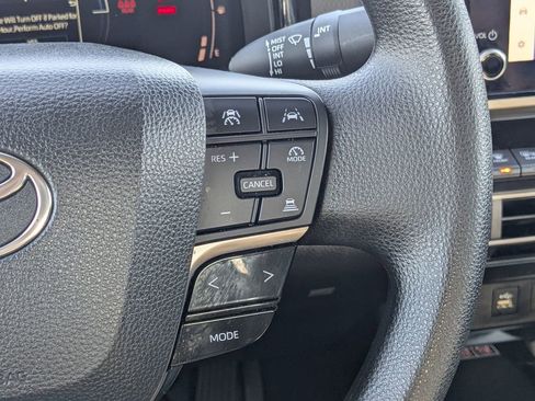 Used 2025 Toyota Camry LE image 23