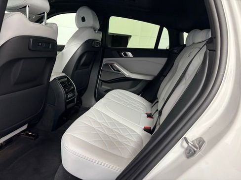 Used 2023 BMW X6 xDrive40i w/ Premium Package image 19