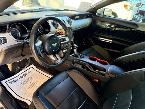 Used 2015 Ford Mustang Premium image 8
