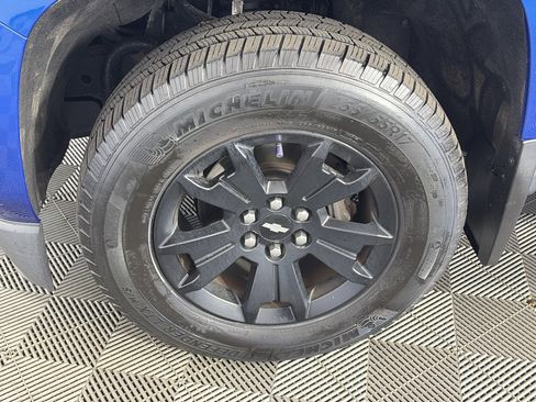 Used 2019 Chevrolet Colorado Z71 AWD/4WD image 13