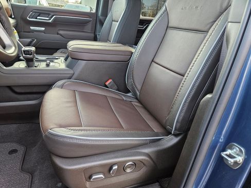New 2026 GMC Sierra 1500 Denali w/ Denali Reserve Package AWD/4WD image 19