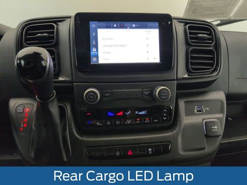 Used 2025 RAM ProMaster 2500 w/ Convenience Group FWD image 27