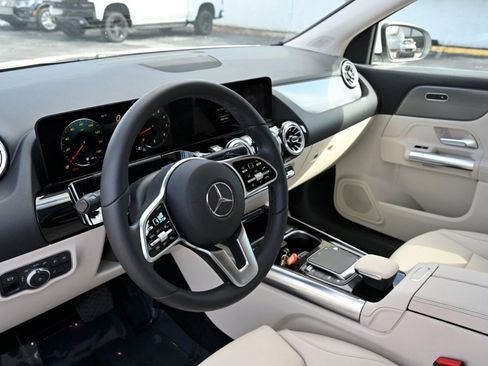 Used 2022 Mercedes-Benz GLA 250 image 8