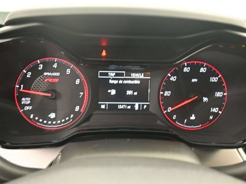 Used 2025 Chevrolet Trax RS FWD image 11