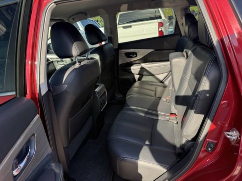 Used 2015 Nissan Murano Platinum FWD image 13