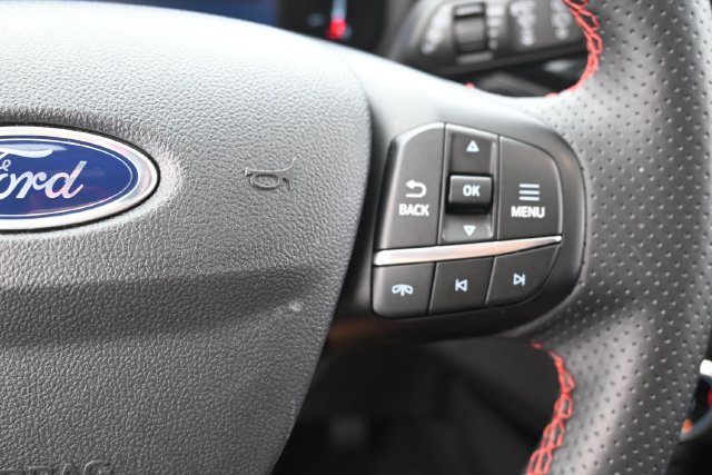 Used 2025 Ford Escape ST-Line FWD image 16