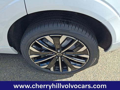 New 2026 Volvo XC60 T8 Ultra w/ Protection Package Premier image 6