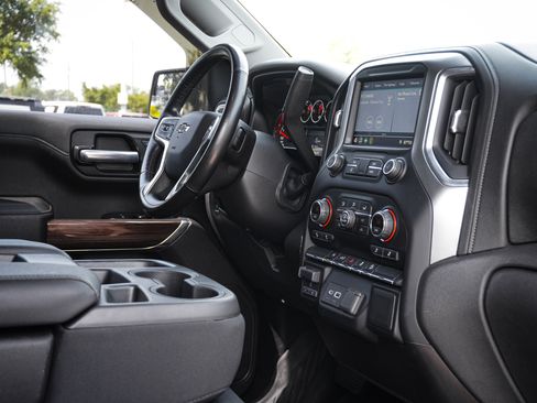Used 2021 Chevrolet Silverado 1500 RST w/ Z71 Off-Road Package AWD/4WD image 34