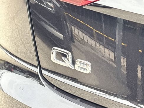 Used 2020 Audi Q8 Premium Plus w/ Premium Plus Package image 18