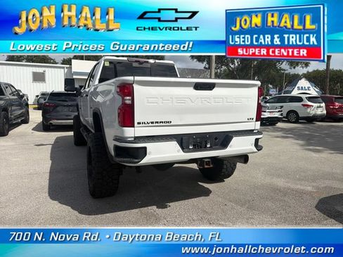 Used 2022 Chevrolet Silverado 2500 LTZ w/ LTZ Plus Package AWD/4WD image 7