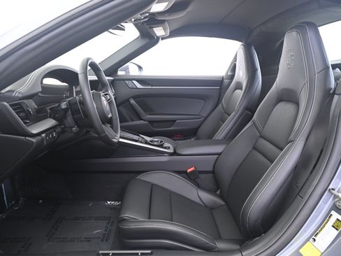 Certified 2026 Porsche 911 Targa 4S AWD/4WD image 29