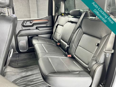 Used 2024 GMC Sierra 1500 Denali w/ Denali Reserve Package AWD/4WD image 18