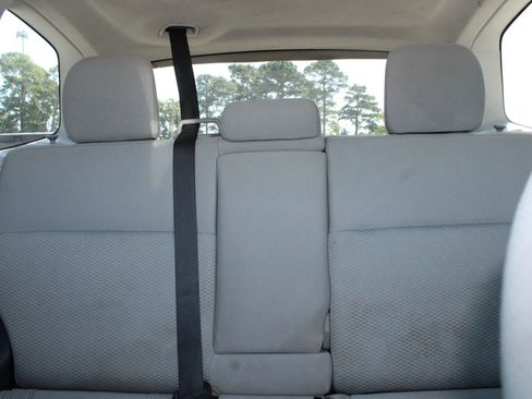 Used 2017 Subaru Forester 2.5i Premium image 16