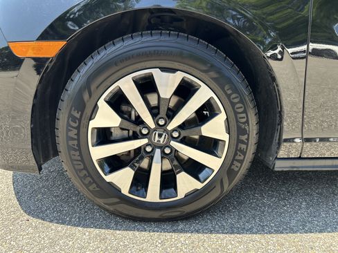 Used 2025 Honda Odyssey EX-L image 14