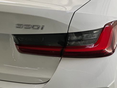 Used 2026 BMW 330i Sedan w/ Premium Package image 12