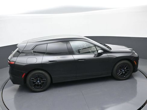 Used 2024 BMW iX xDrive50 w/ Premium Package AWD/4WD image 36