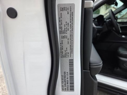 New 2026 Jeep Grand Cherokee L Limited w/ Limited Altitude Package image 19