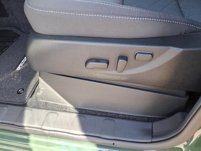 New 2026 Nissan Frontier SV w/ All-Weather Content Package AWD/4WD image 7