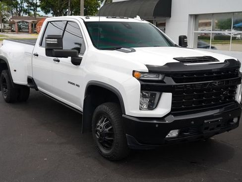 Used 2020 Chevrolet Silverado 3500 LTZ w/ LTZ Plus Package AWD/4WD image 17