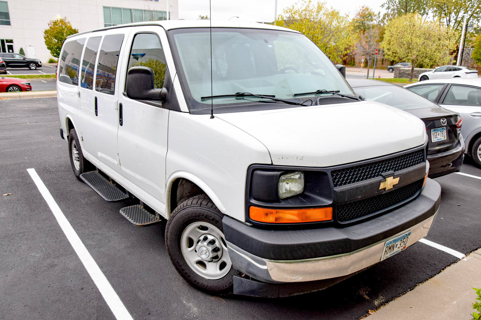 Used 2017 Chevrolet Express 3500 LS w/ Cold Climate Package RWD image 13