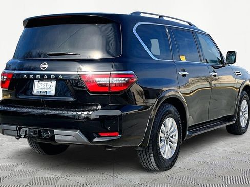 Used 2022 Nissan Armada SV image 2