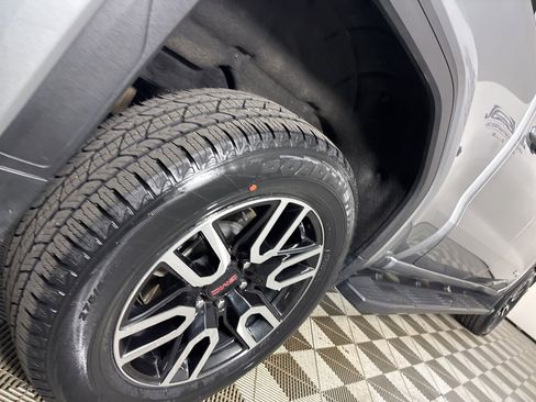 Used 2024 GMC Sierra 1500 AT4 w/ AT4 Premium Package image 34