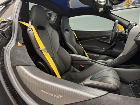 Used 2022 McLaren 720S Spider RWD image 11