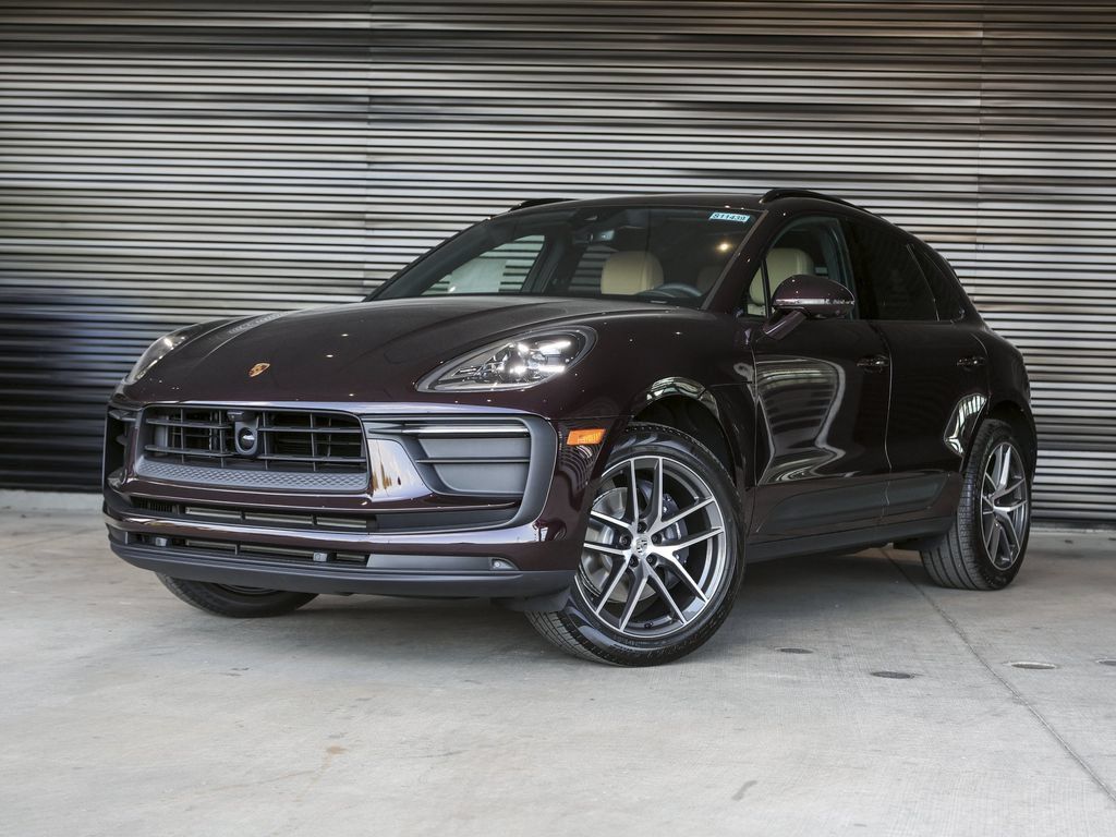 Certified 2026 Porsche Macan AWD/4WD image 1