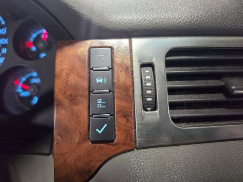Used 2007 Chevrolet Avalanche LTZ w/ LTZ Preferred Equipment Group AWD/4WD image 30