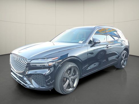 Used 2025 Genesis GV70 3.5T Sport w/ Sport Advanced Package image 3