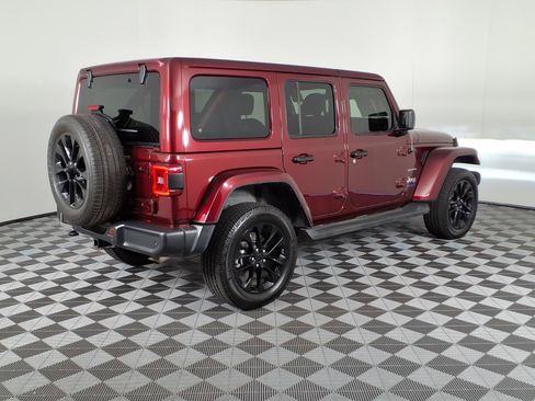 Used 2021 Jeep Wrangler Unlimited Sahara w/ Safety Group AWD/4WD image 5