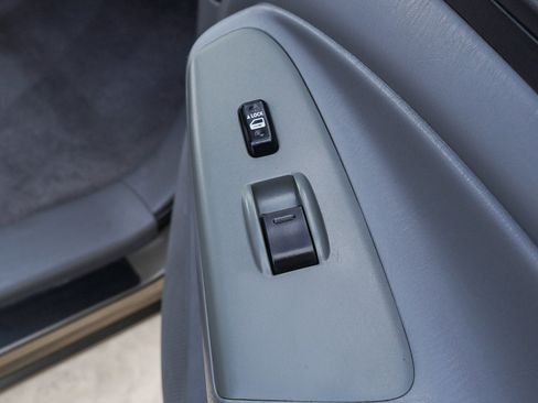 Used 2011 Toyota Tacoma 4x4 Double Cab w/ SR5 Pkg #2 image 26