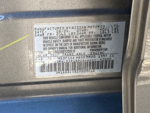 Used 2025 Nissan Sentra SV FWD image 12