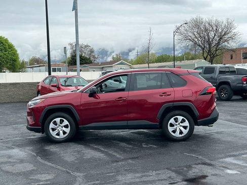 Used 2024 Toyota RAV4 LE AWD/4WD image 8