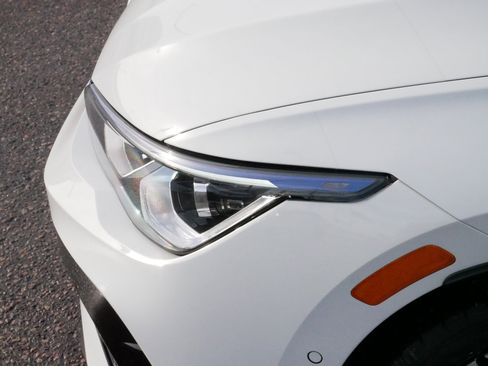 Used 2024 Volkswagen Golf R image 16