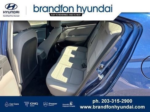 Used 2019 Hyundai Elantra SE FWD image 23